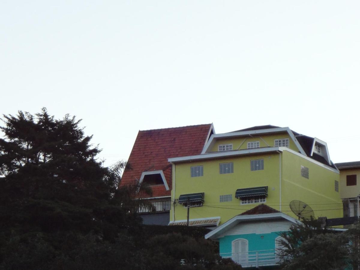 Residência Tia Stella Acomodação com café da manhã Campos do Jordão Exterior foto